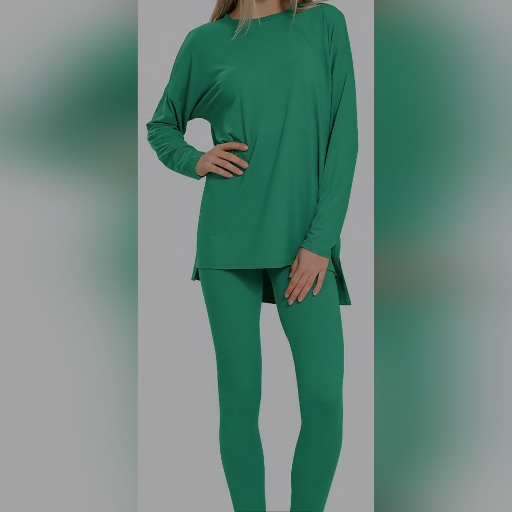 Green Long Sleeve Top and Pants Set